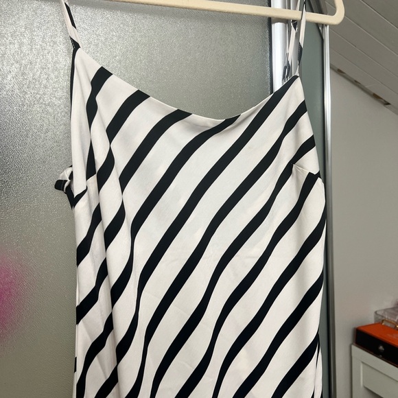 Dynamite Scoop Neck Slip Dress - Picture 5 of 5